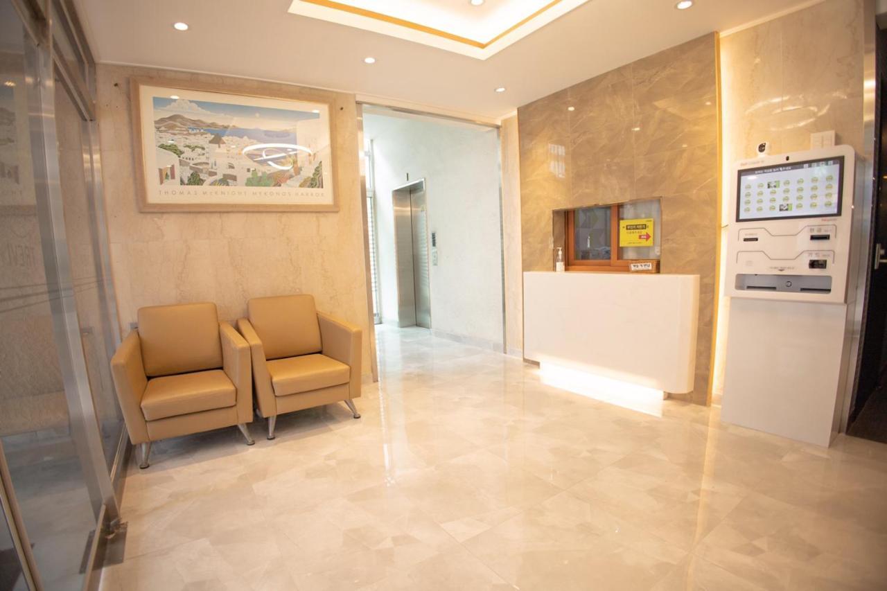 Trevi Hotel Jeju Esterno foto